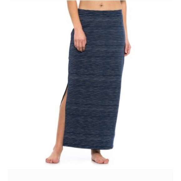 Life Is Good Dresses & Skirts - Life is Good SZ S Blue Nautical Maxi Stripe Casual Beachy Skirt W/Slit Pull On